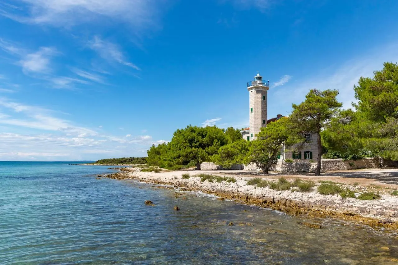 Fisa Apartments Vir 0*,  Croatia